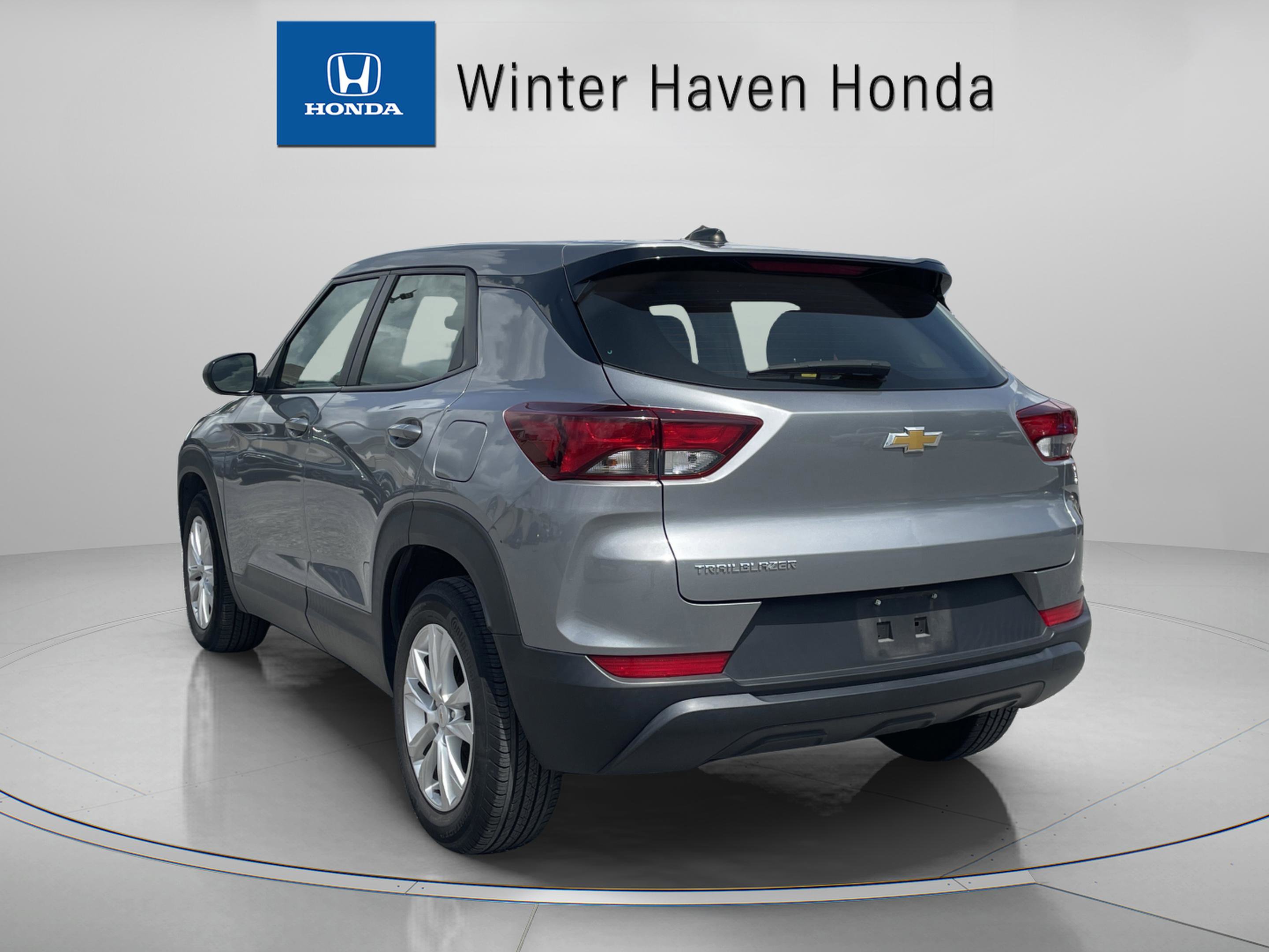 Used 2023 Chevrolet TrailBlazer LS FWD image 9