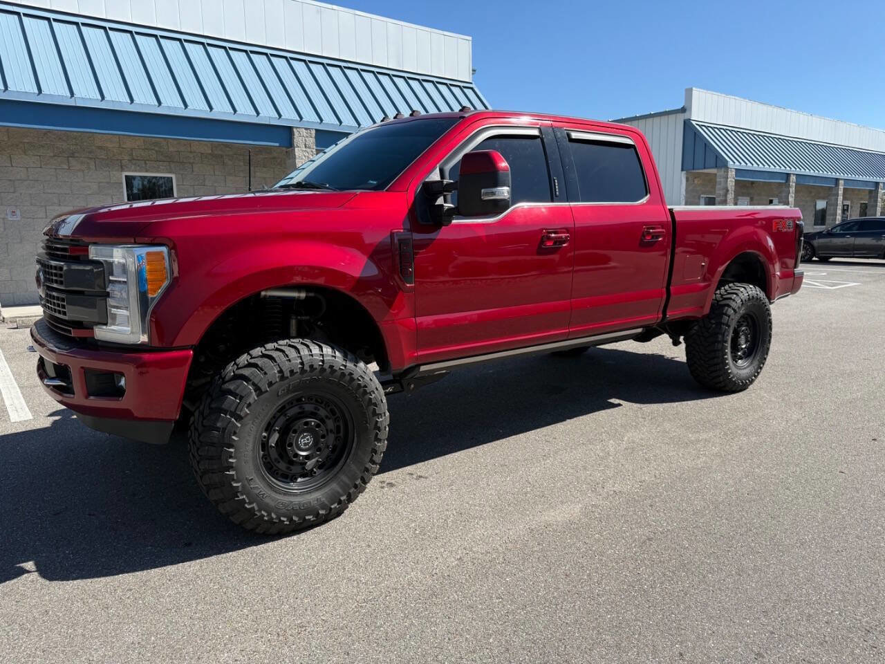 Used 2018 Ford F250 Platinum w/ Platinum Ultimate Package image 2