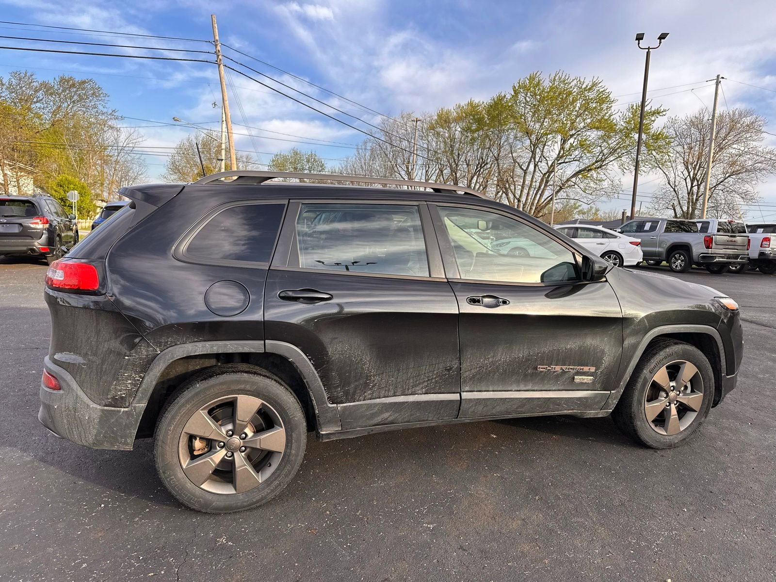 Used 2016 Jeep Cherokee 75th Anniversary image 2