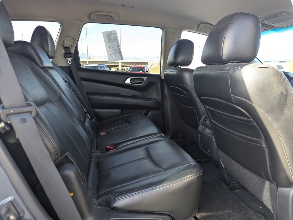Used 2013 Nissan Pathfinder SL AWD/4WD image 32