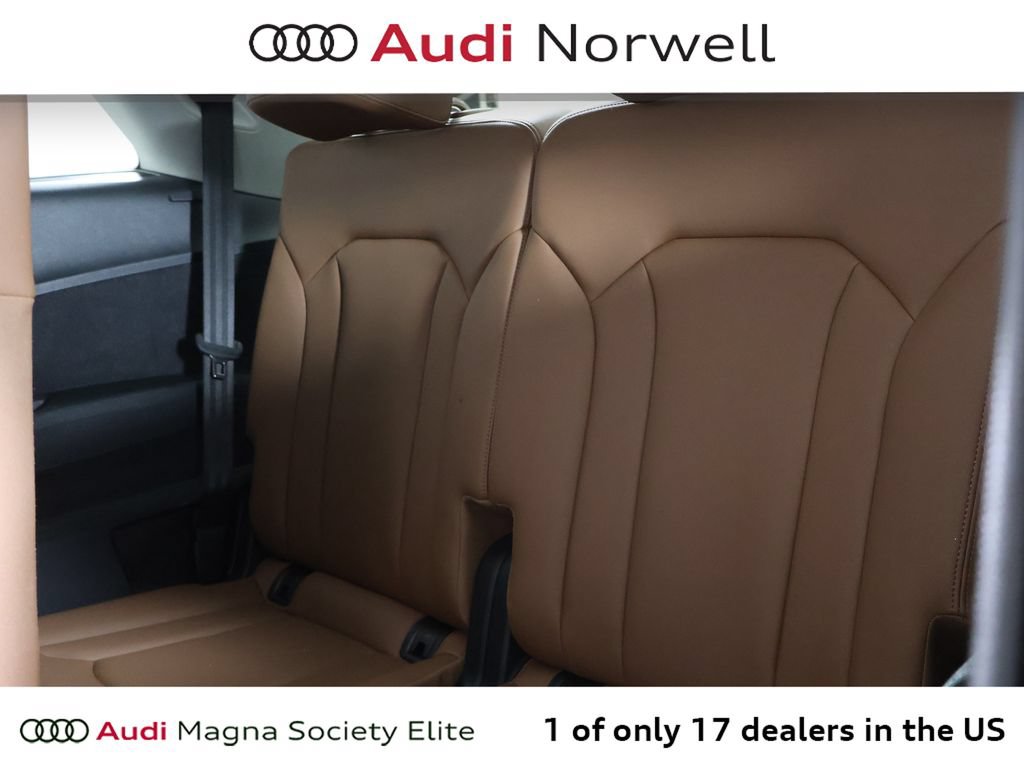Used 2023 Audi Q7 3.0T Premium Plus w/ Premium Plus Package AWD/4WD image 23