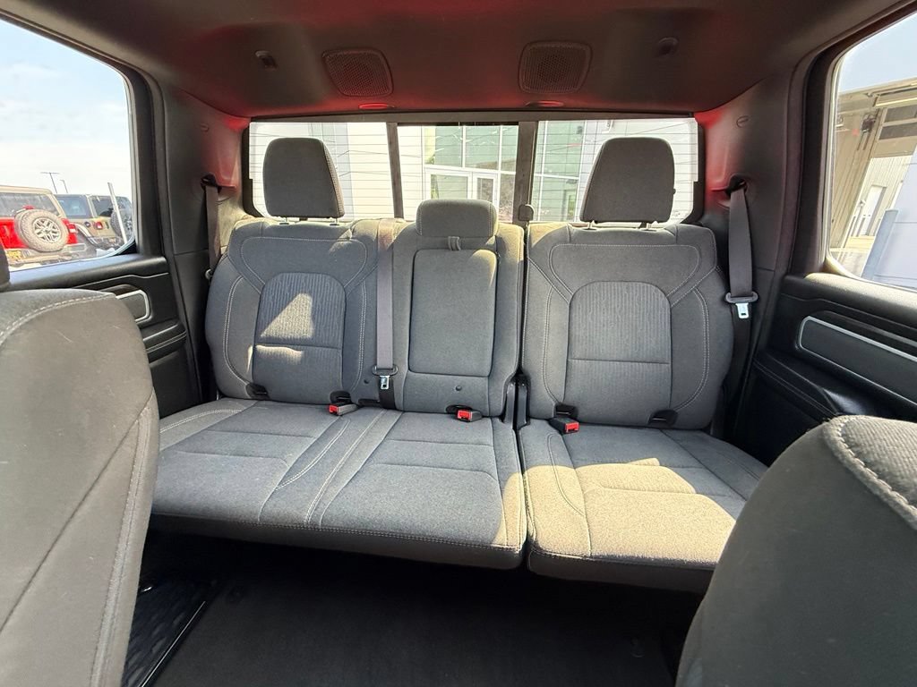 Used 2023 RAM 1500 Big Horn AWD/4WD image 30