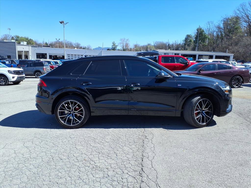 Used 2023 Audi Q8 Premium Plus w/ Premium Plus Package image 4
