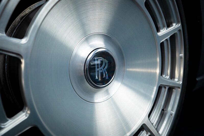 Used 2020 Rolls-Royce Cullinan AWD/4WD image 4