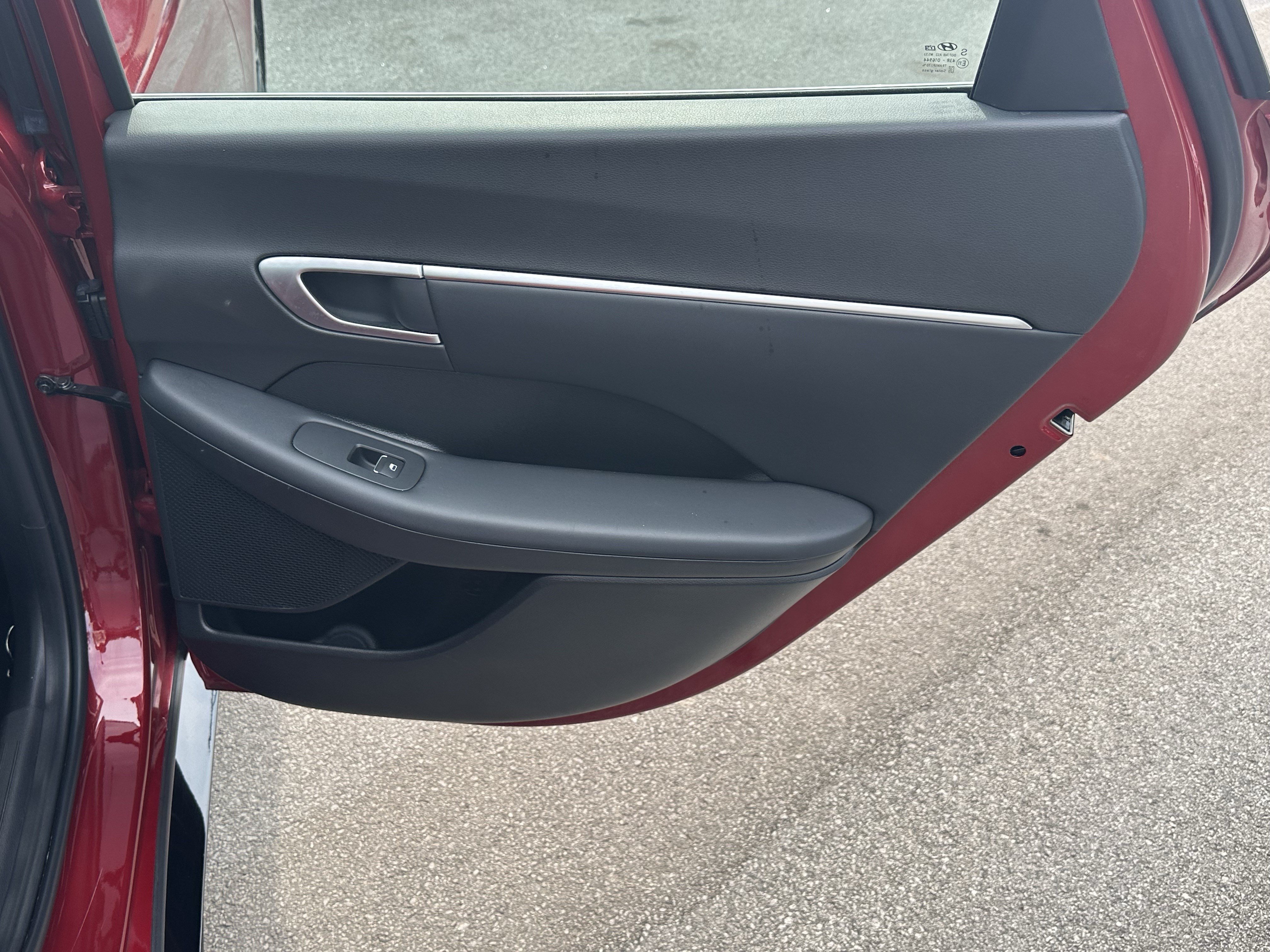 Used 2025 Hyundai Sonata SEL FWD image 16