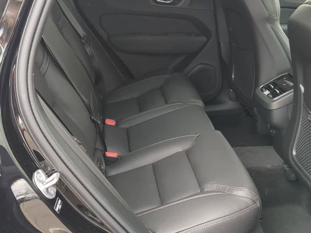 New 2026 Volvo XC60 B5 Ultra w/ Protection Package Premier AWD/4WD image 19