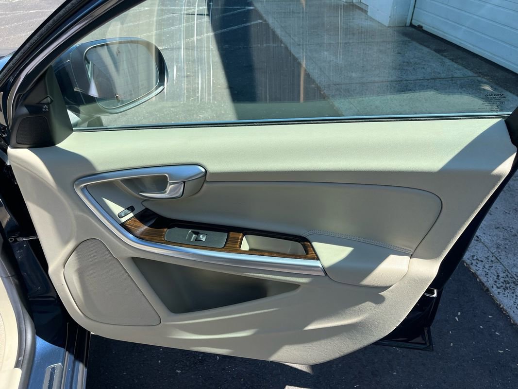 Used 2015 Volvo S60 T5 Platinum AWD/4WD image 20