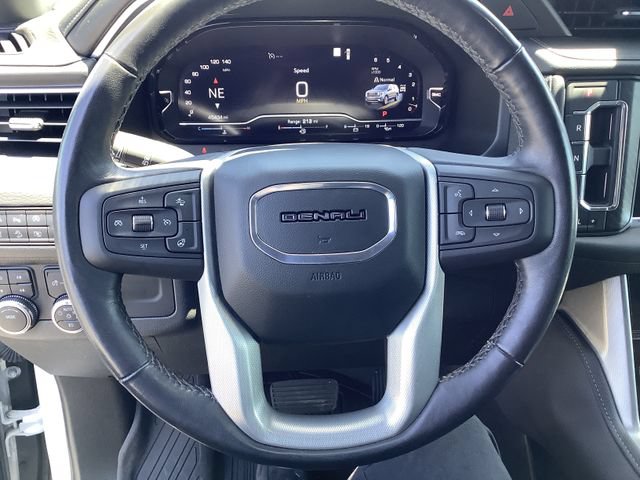 Used 2022 GMC Yukon XL Denali AWD/4WD image 10