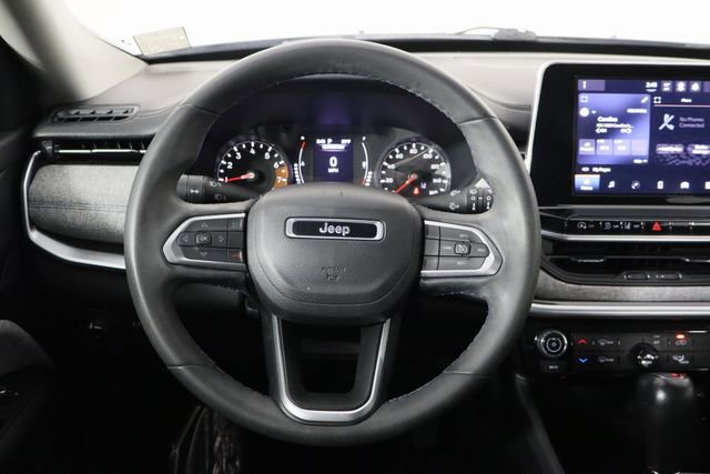 Used 2022 Jeep Compass Latitude AWD/4WD image 30