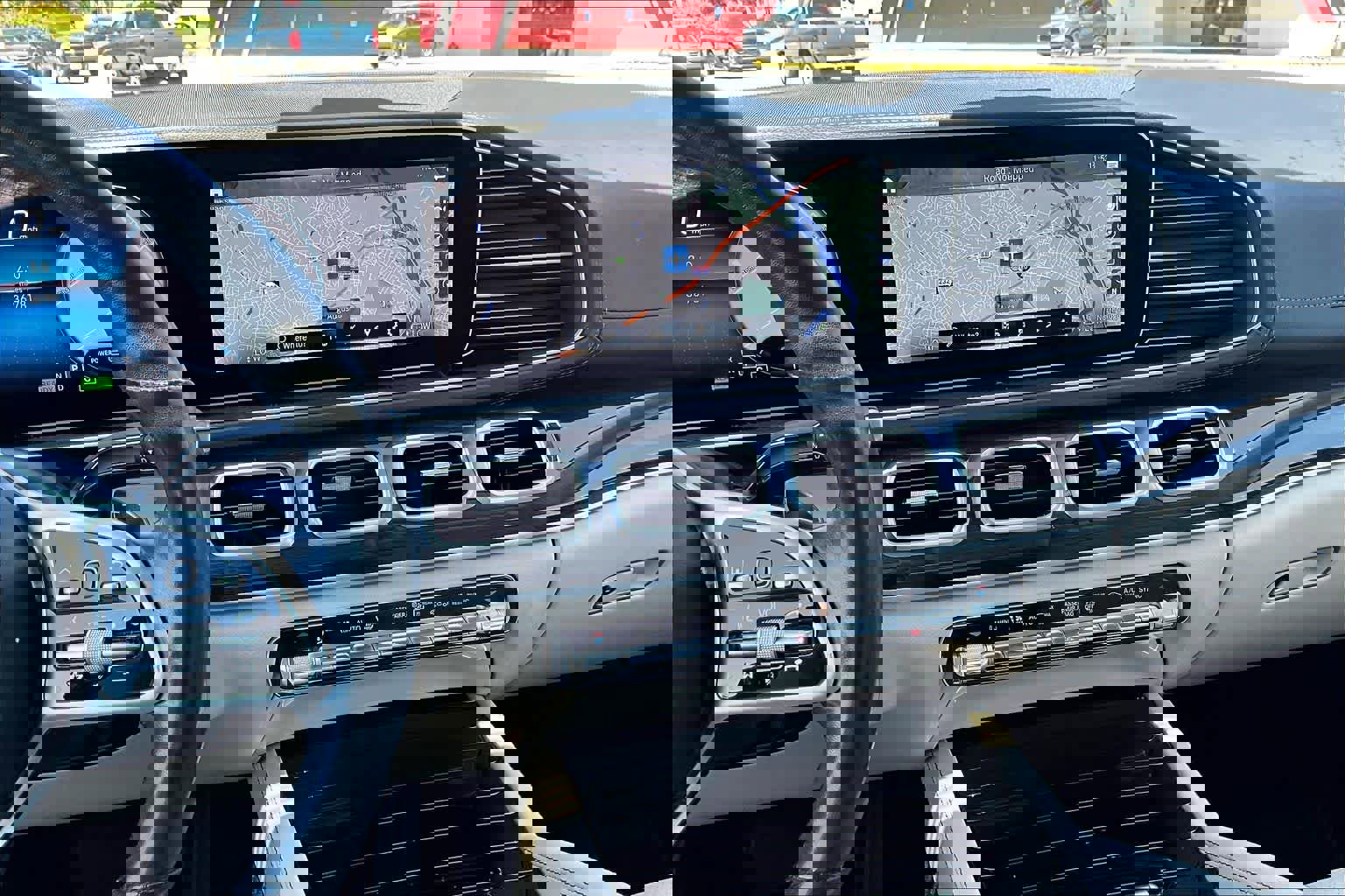 Used 2021 Mercedes-Benz GLS 450 4MATIC image 7