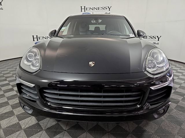 Used 2017 Porsche Cayenne Platinum Edition image 3