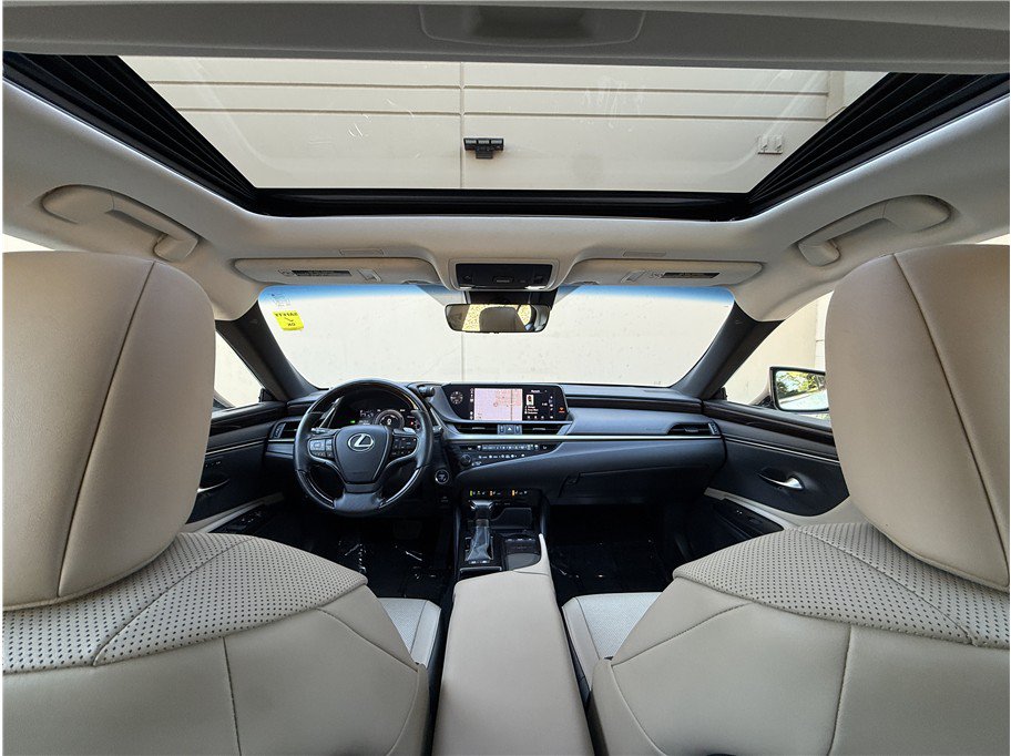 Used 2019 Lexus ES 300h w/ Premium Package FWD image 20