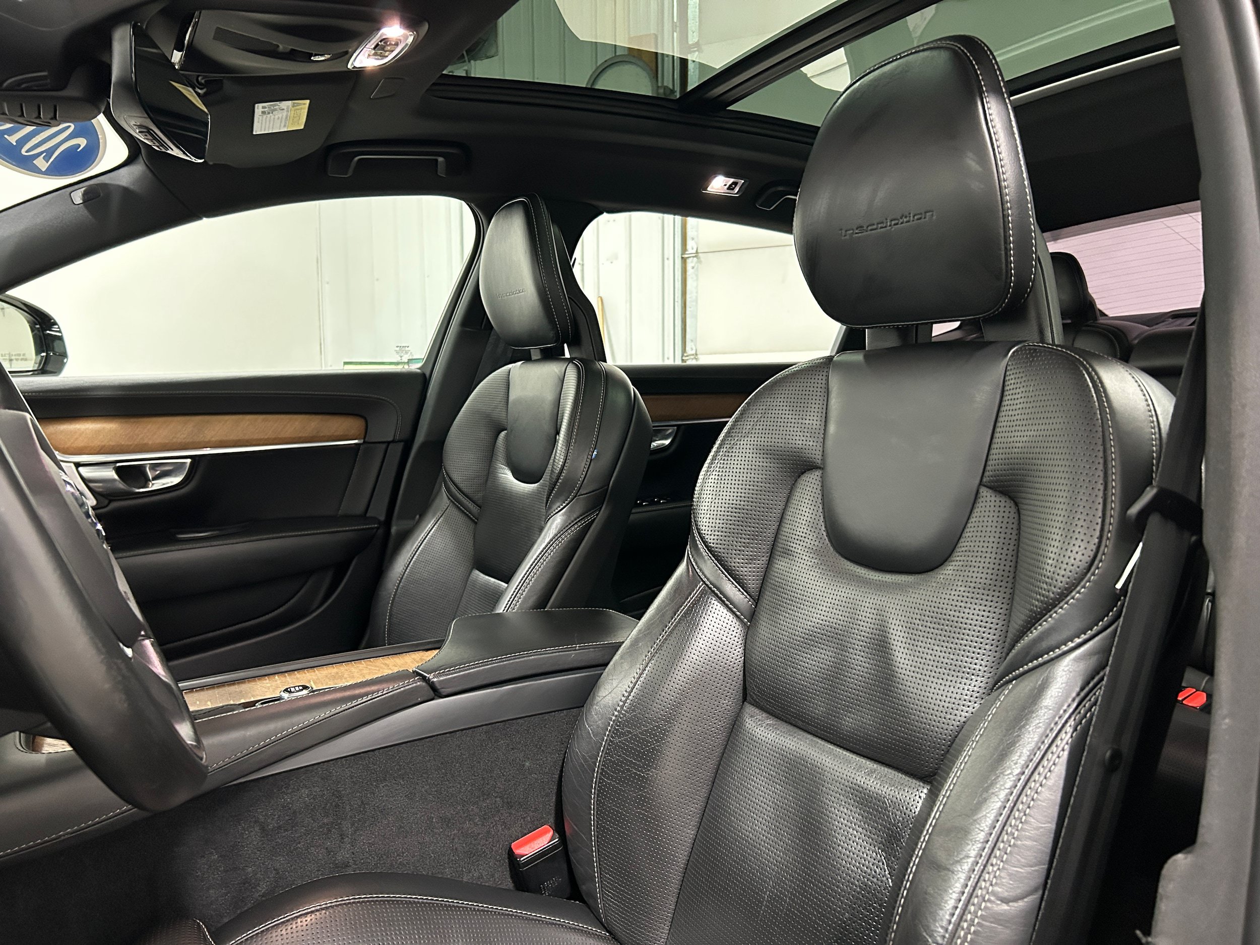 Used 2018 Volvo S90 T6 Inscription w/ Convenience Package AWD/4WD image 24