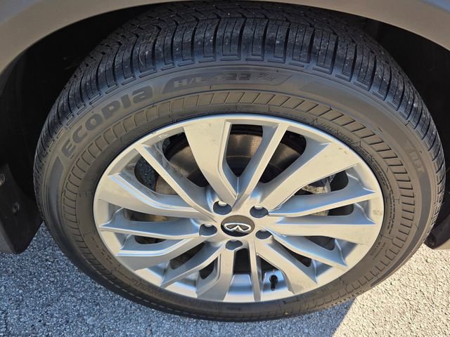 Certified 2023 INFINITI QX50 Luxe image 9