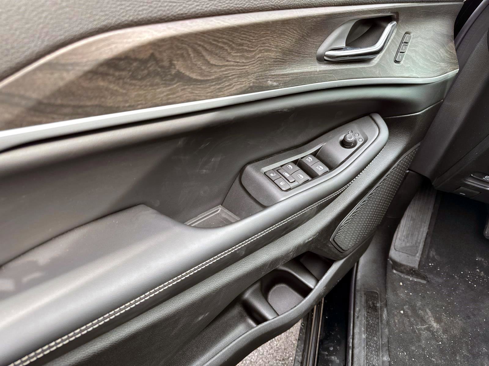 New 2026 Jeep Grand Cherokee Limited AWD/4WD image 9