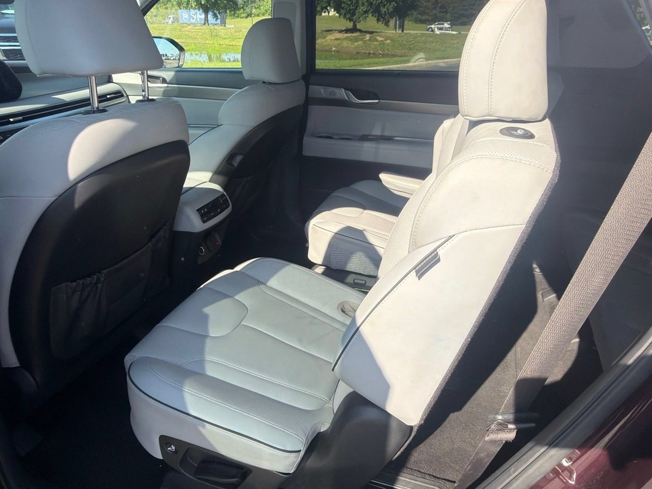 Used 2024 Hyundai Palisade SEL w/ Premium Package FWD image 12