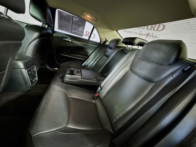 Used 2019 Chrysler 300 Limited image 27