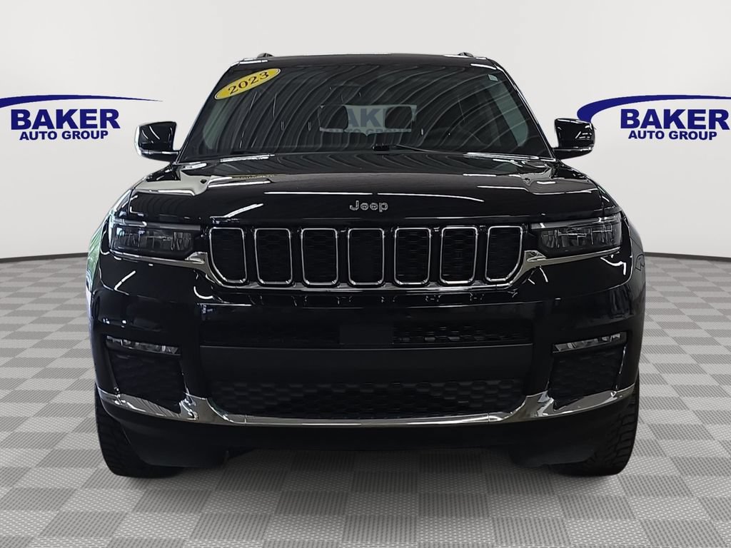Used 2023 Jeep Grand Cherokee L Limited AWD/4WD image 2