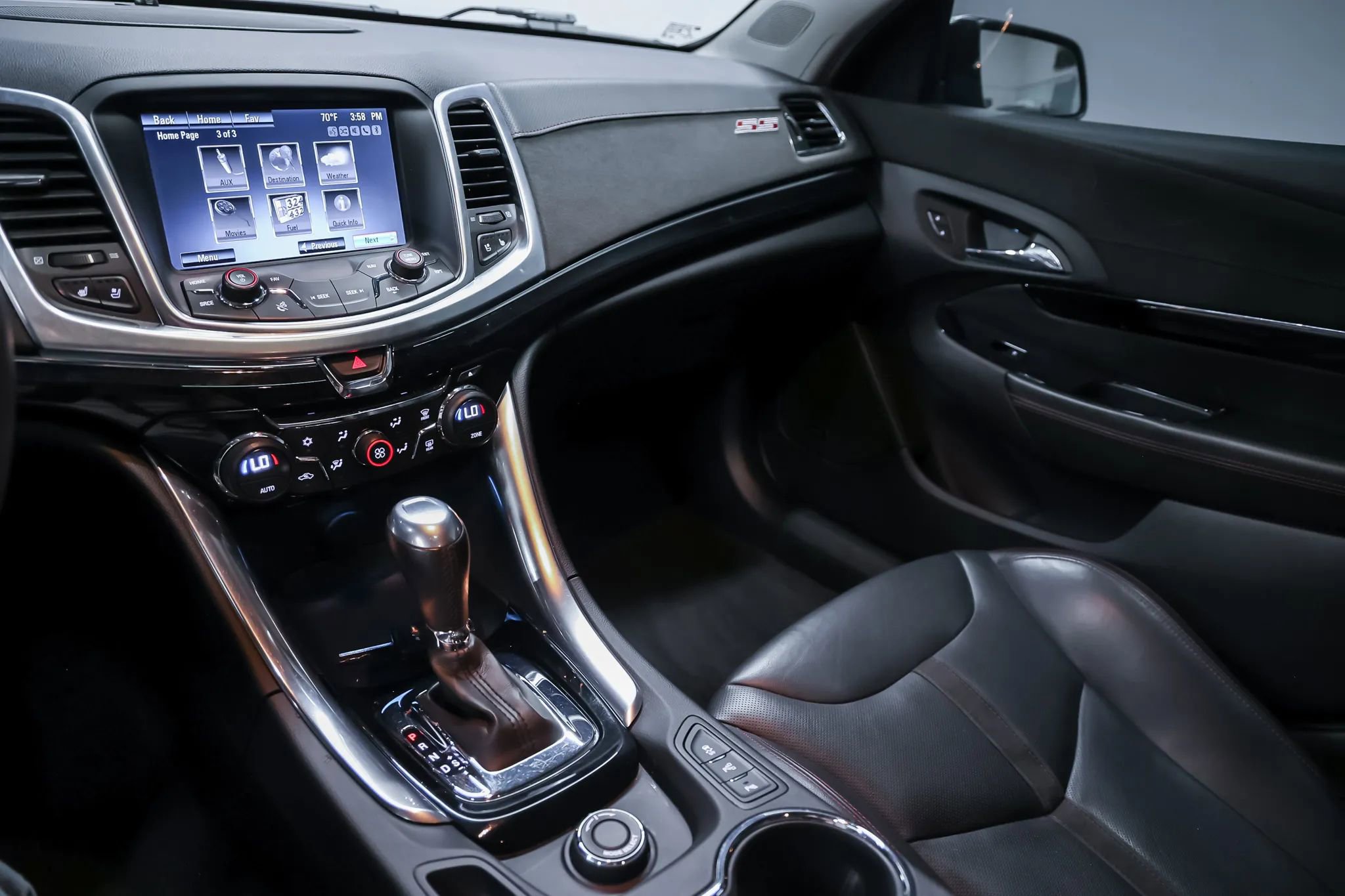 Used 2015 Chevrolet SS image 30