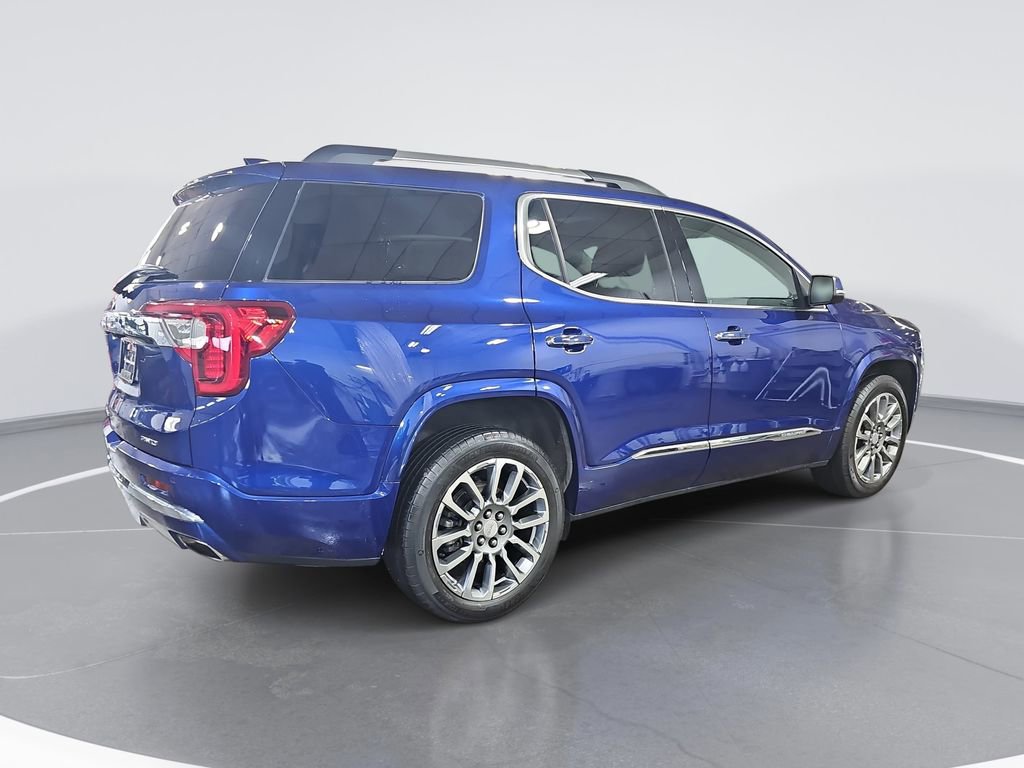 Certified 2023 GMC Acadia Denali w/ Denali Ultimate Package AWD/4WD image 3