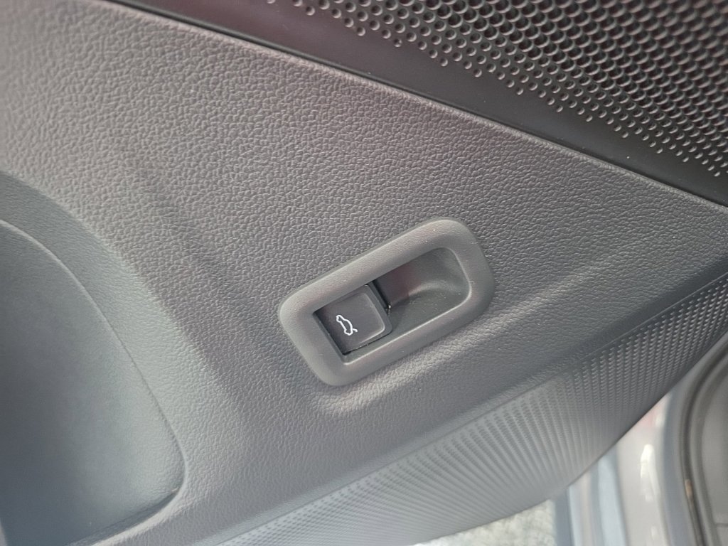 New 2026 Volkswagen Tiguan SE AWD/4WD image 27