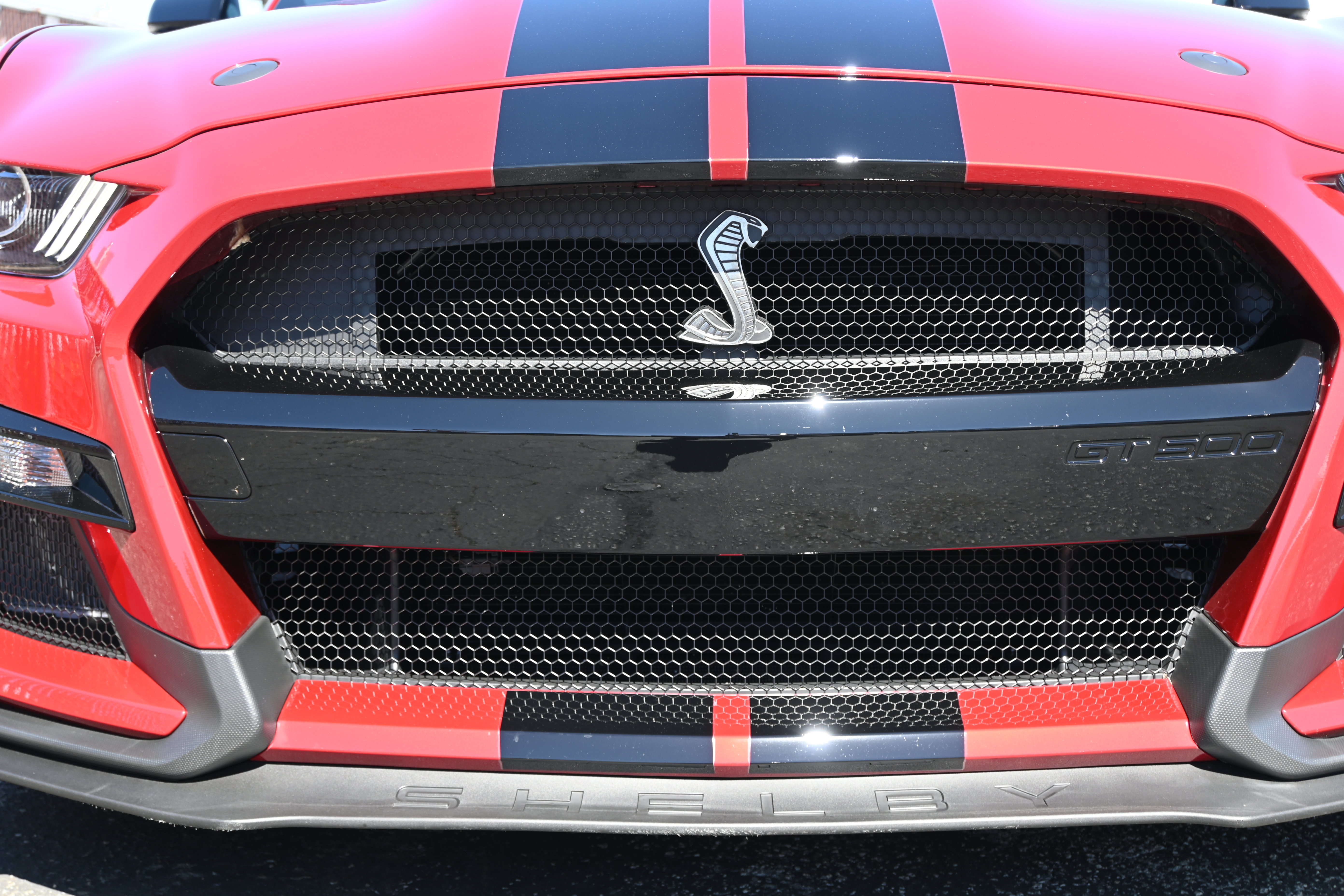 Used 2020 Ford Mustang Shelby GT500 w/ Technology Package RWD image 8
