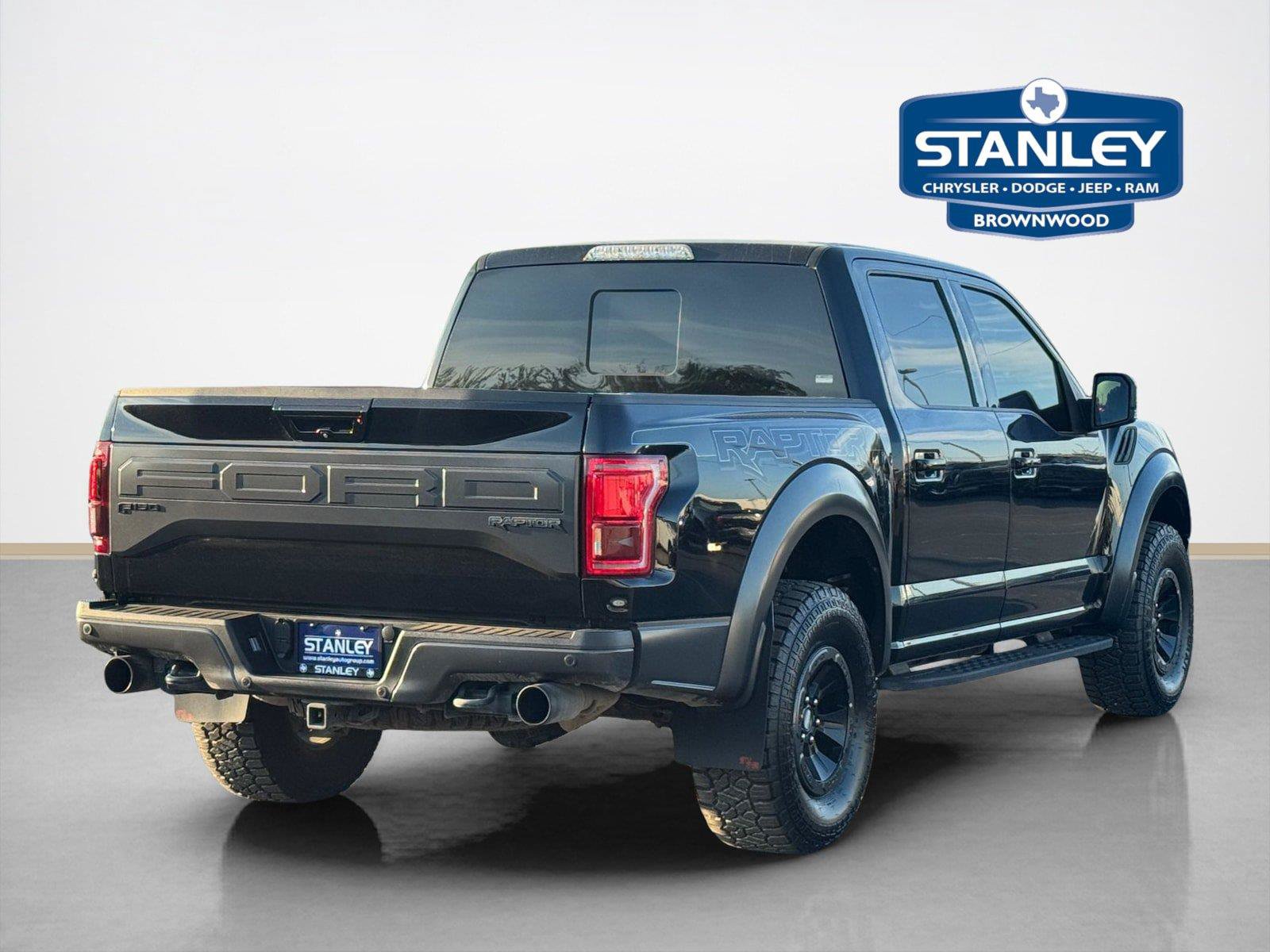 Used 2017 Ford F150 Raptor w/ Equipment Group 802A Luxury AWD/4WD image 7