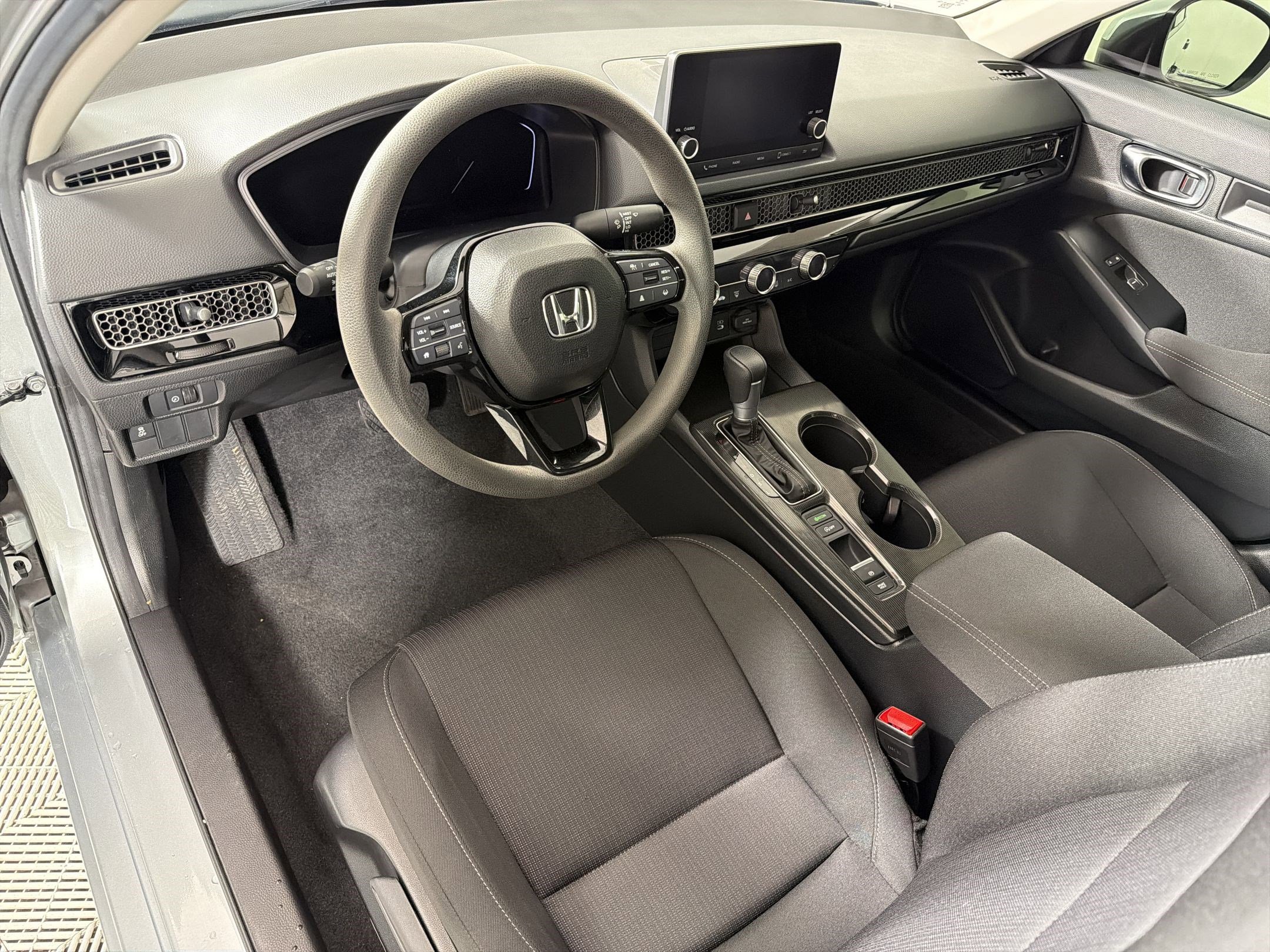 Certified 2025 Honda Civic LX image 4