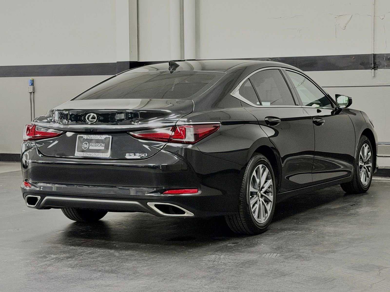 Used 2025 Lexus ES 350 w/ Accessory Package (Z1) image 12