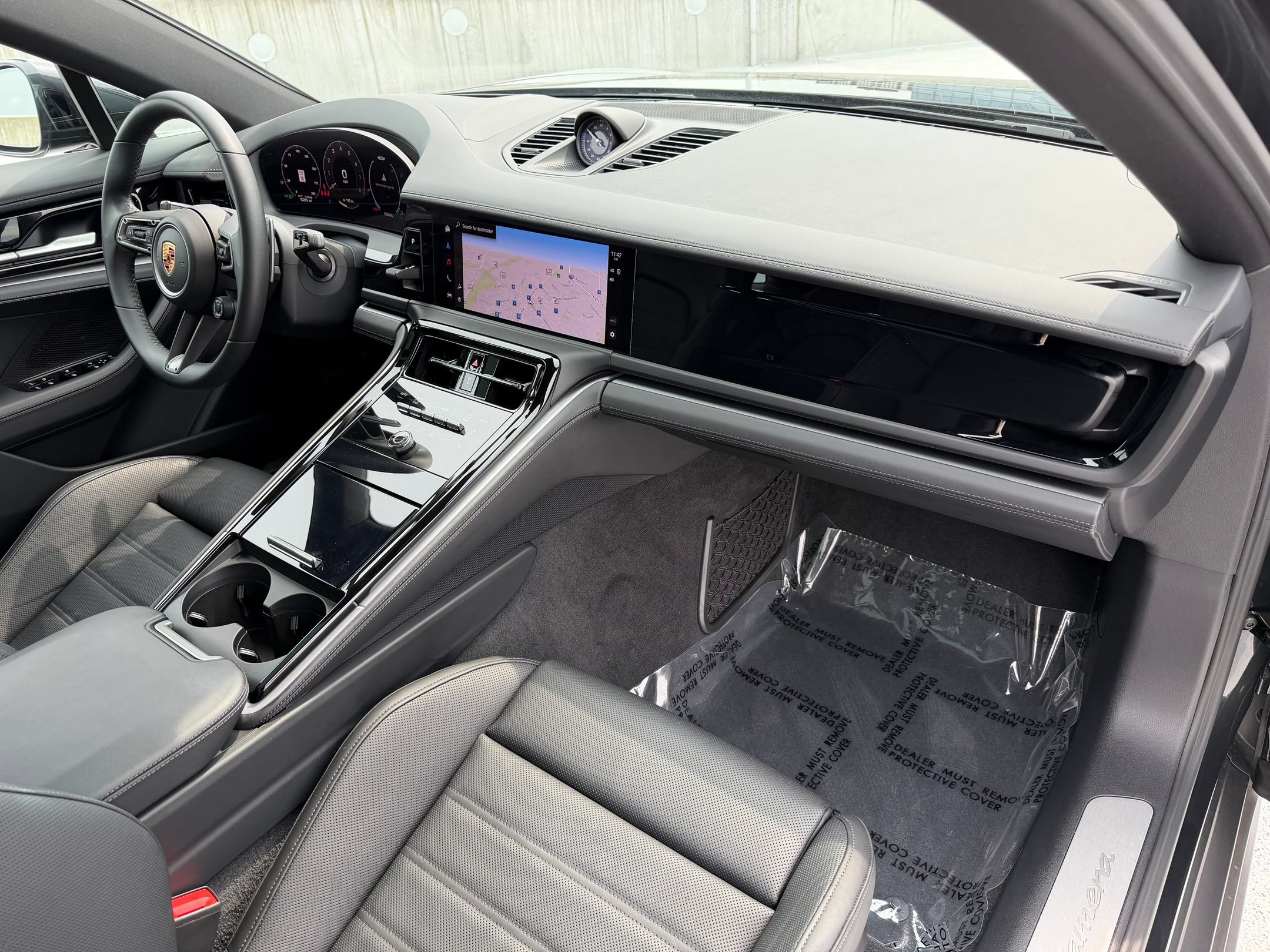 Certified 2024 Porsche Panamera image 26