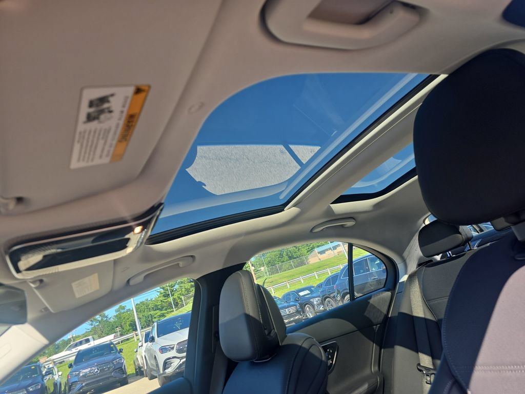 New 2026 Mercedes-Benz C 300 4MATIC Sedan image 25