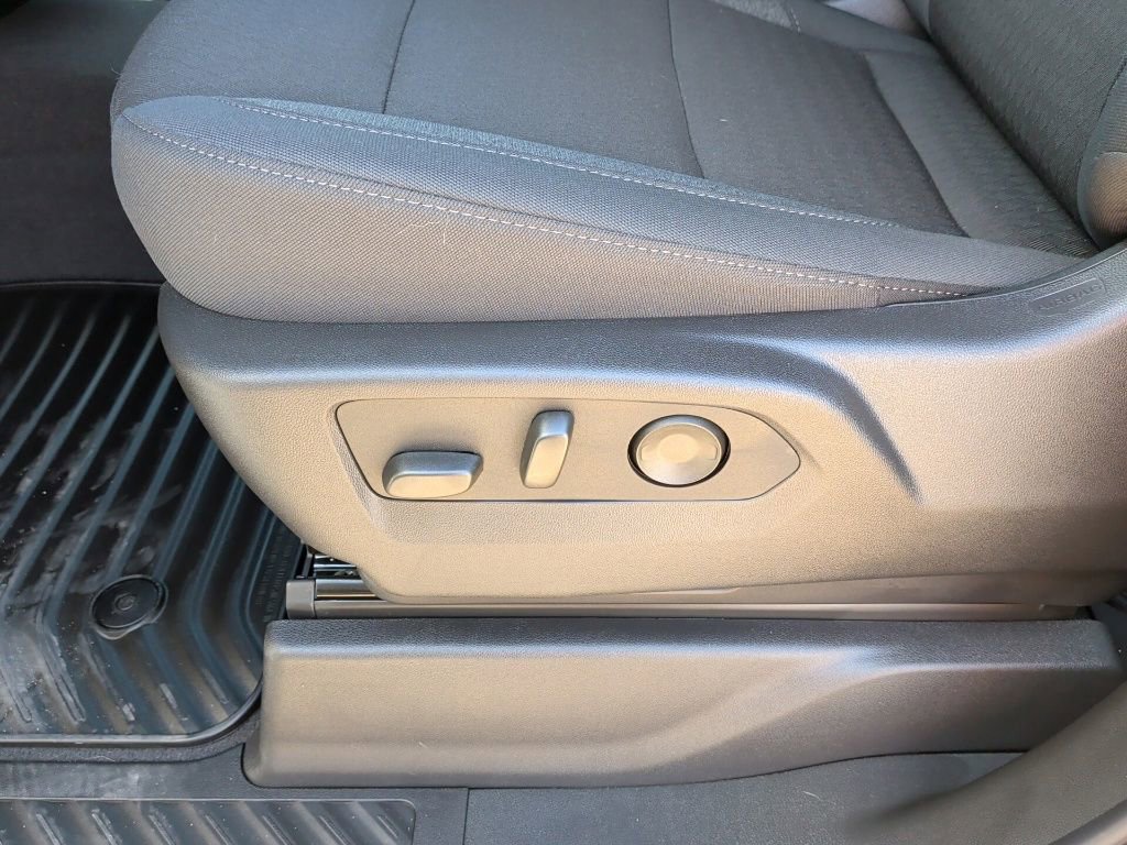 New 2026 Chevrolet Silverado 1500 Custom w/ LPO, Dark Essentials Package RWD image 13