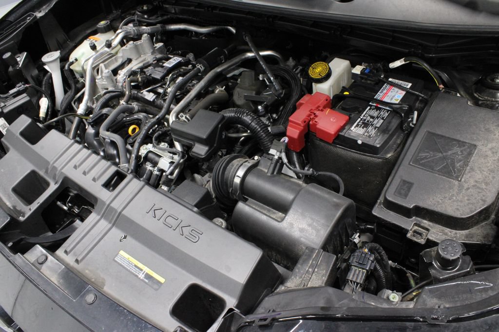 Used 2025 Nissan Kicks SV FWD image 14