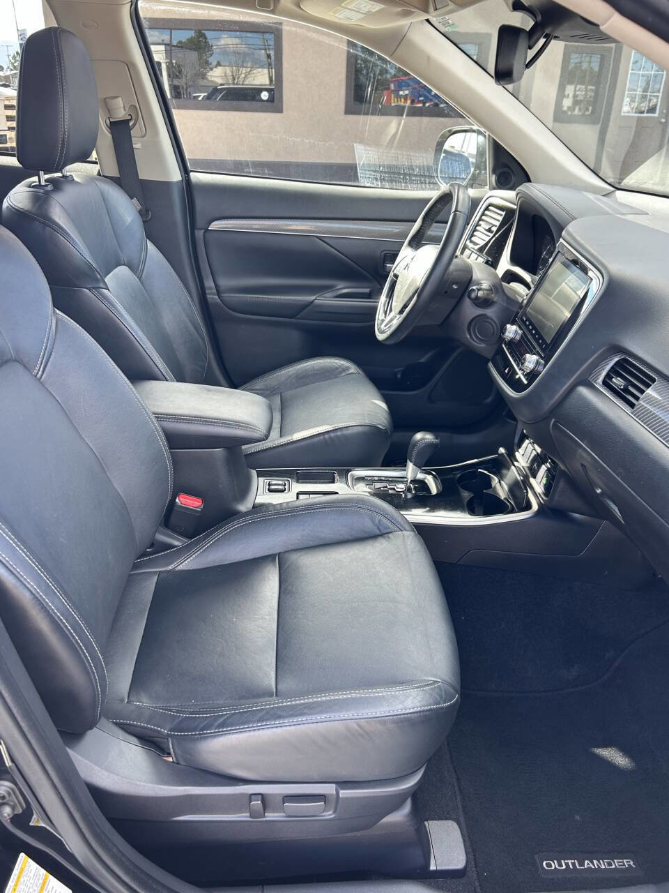 Used 2020 Mitsubishi Outlander SEL image 13