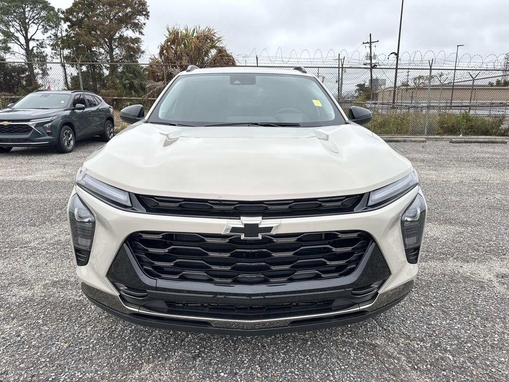 New 2026 Chevrolet Trax ACTIV w/ Sunroof Package image 2