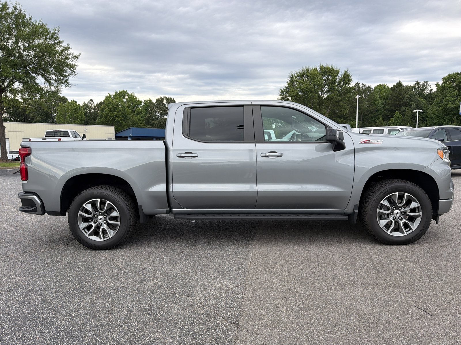 Used 2024 Chevrolet Silverado 1500 RST AWD/4WD image 13