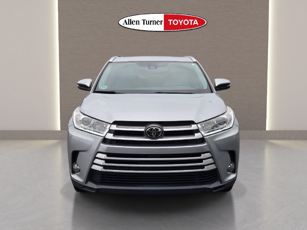 Used 2018 Toyota Highlander XLE FWD image 4