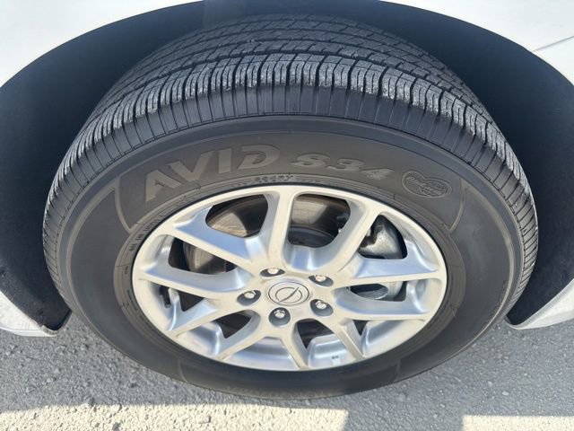 Used 2025 Chrysler Pacifica Select image 28