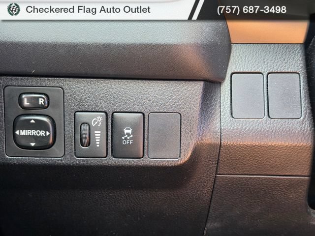 Used 2015 Toyota RAV4 LE FWD image 11