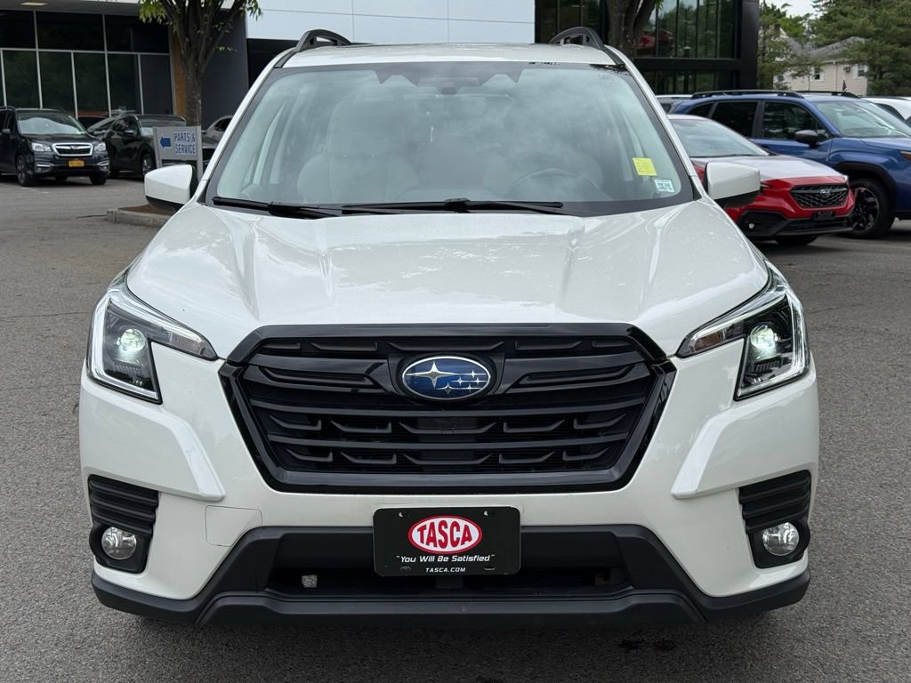 Used 2023 Subaru Forester Premium AWD/4WD image 2
