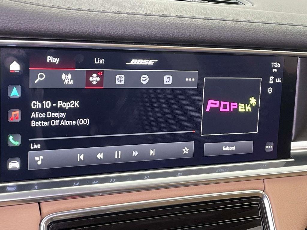 Certified 2022 Porsche Panamera 4 Platinum Edition image 31