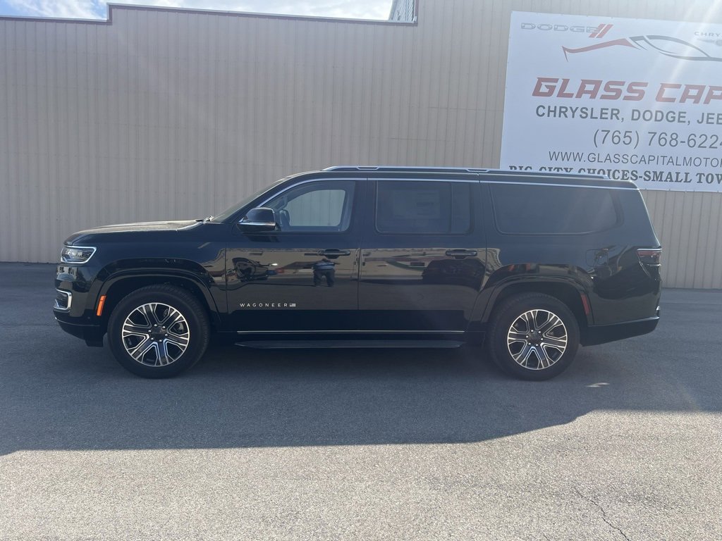 New 2024 Jeep Wagoneer L Series II w/ HD Trailer Tow Package image 4