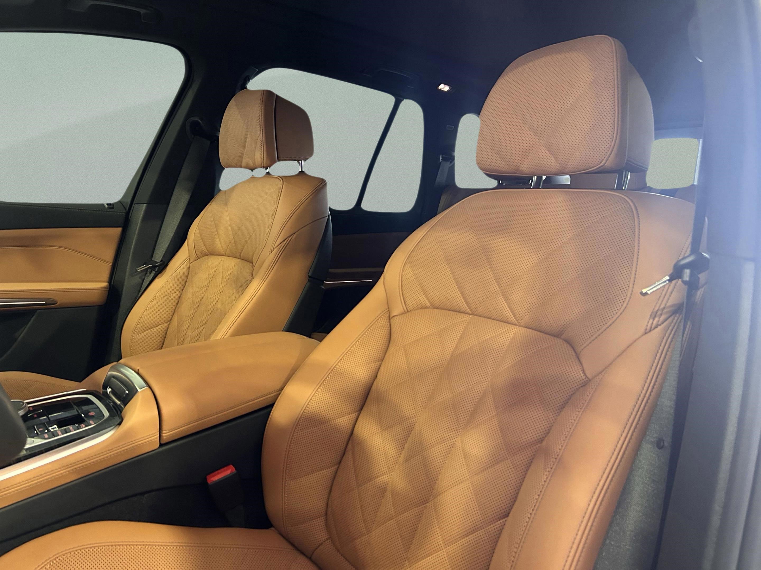 Used 2026 BMW X5 xDrive40i image 26