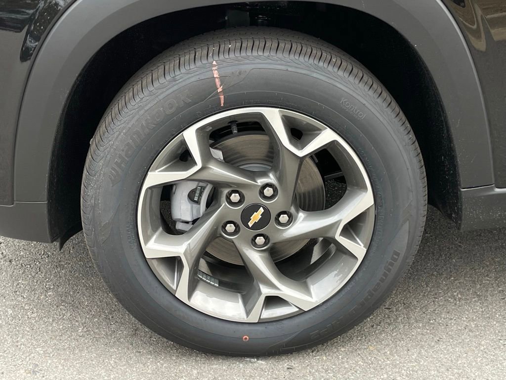 New 2026 Chevrolet Trax LT w/ Driver Confidence Package image 31