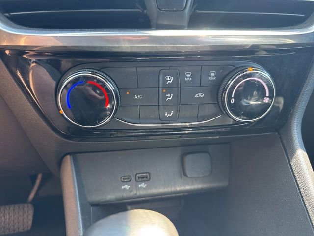 Used 2024 Buick Encore GX Sport Touring FWD image 8