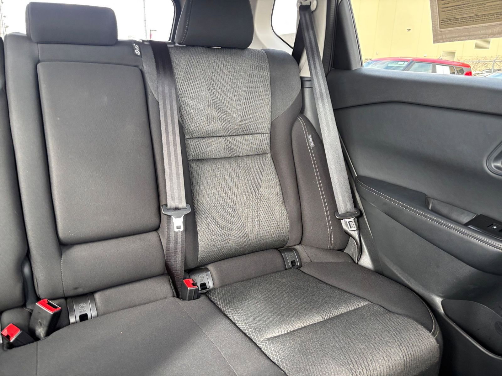 Used 2025 Nissan Rogue SV FWD image 39