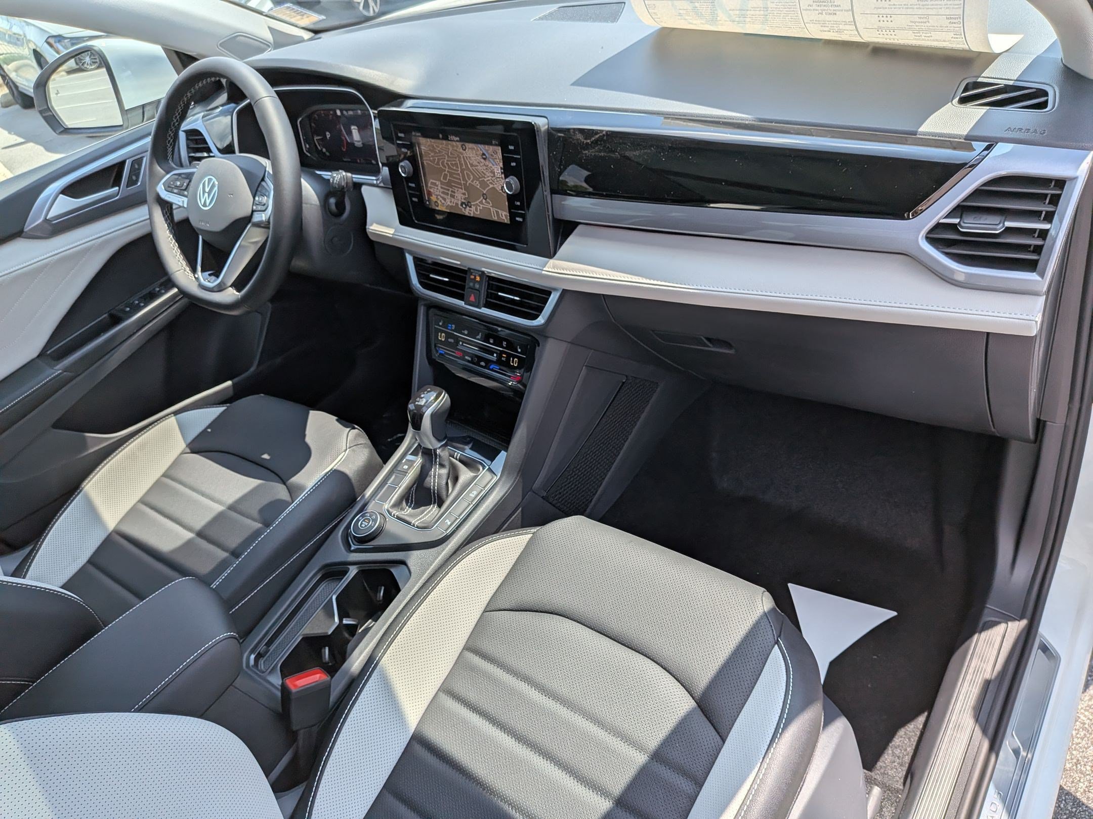 New 2026 Volkswagen Taos SEL AWD/4WD image 36