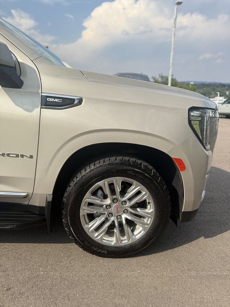 Used 2022 GMC Yukon SLT w/ SLT Luxury Package image 33