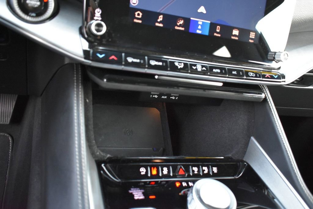 Used 2025 Jeep Wagoneer 4WD w/ Convenience Group I image 22