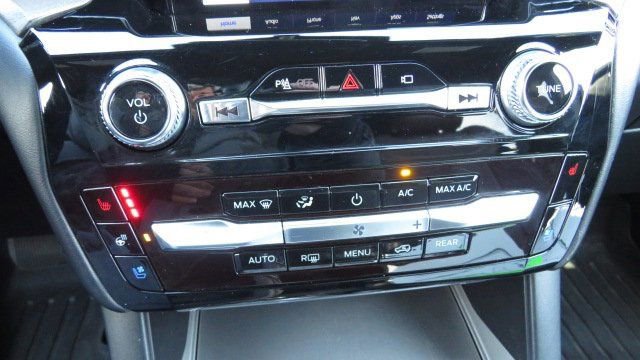 Certified 2022 Ford Explorer Platinum w/ Equipment Group 601A image 20